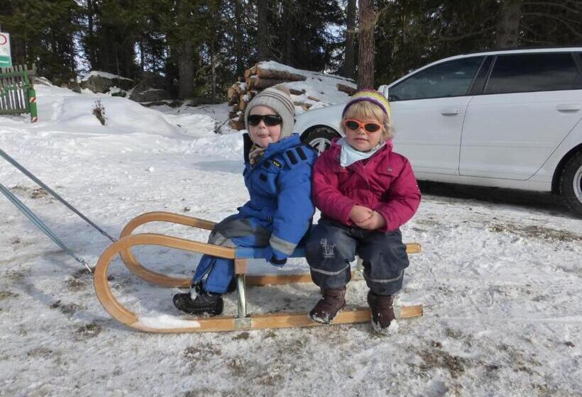 Дом 2 Спальни, Ferienhütte Premstlahof