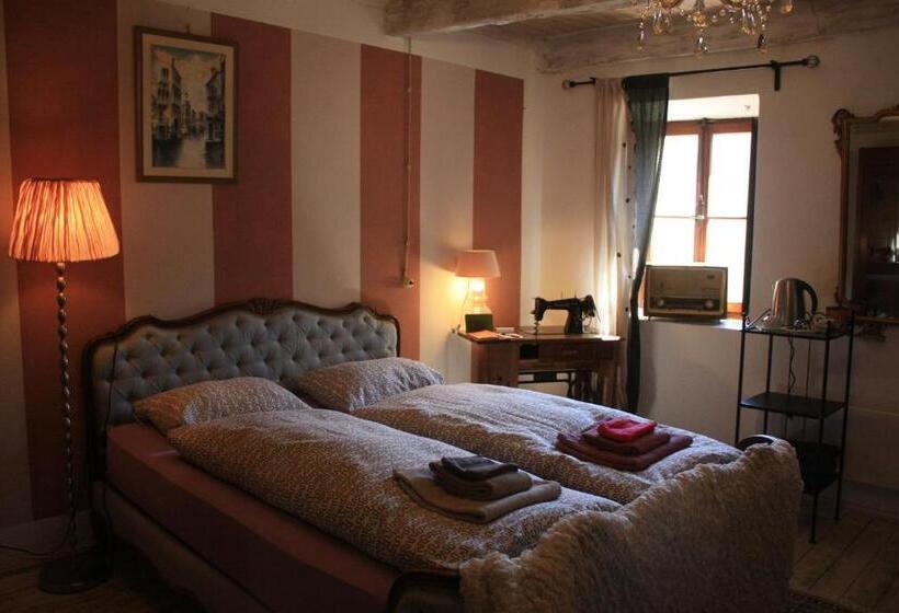 اتاق استاندارد با سرویس بهداشتی مشترک, Affittacamere Casa Archi