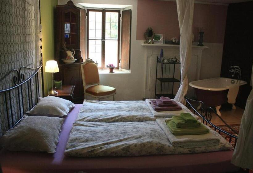 Standard room with outdoor bath, Affittacamere Casa Archi