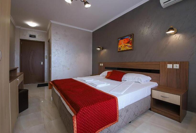اتاق لوکس با بالکن, Guesthouse Phoenix
