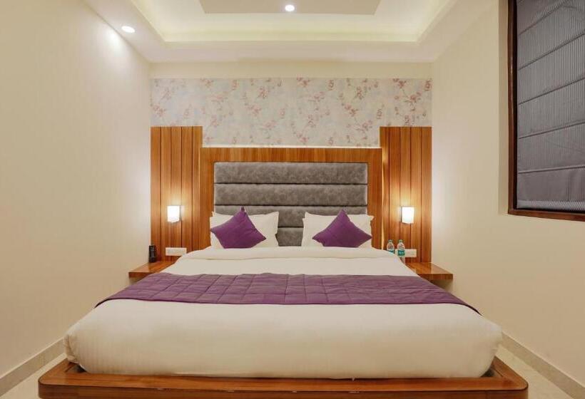 디럭스 룸, Regenta Resort Madhuganga Ukhimath