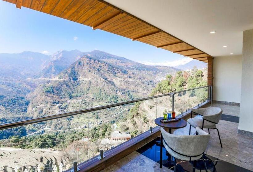 이그제큐티브 스위트, Regenta Resort Madhuganga Ukhimath