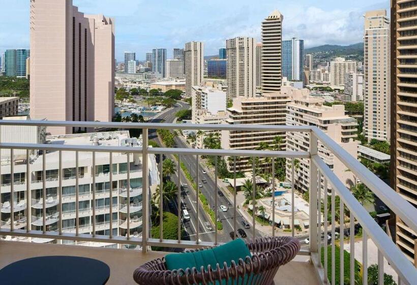 آپارتمان لوکس 2 خوابه, Ilikai Hotel & Luxury Suites