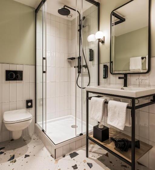 اتاق استاندارد یک نفره, Valaisia Crans Montana