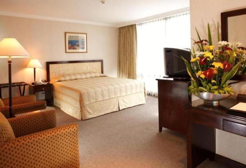 주니어 스위트, Herald Suites Solana