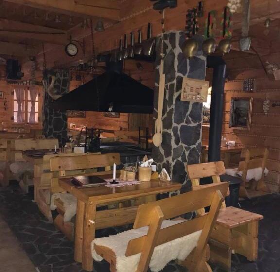 수피리어 트리플 룸, Koliba