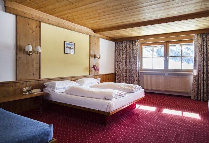 Четырехместный Номер Стандарт, Sporthotel Kurzras