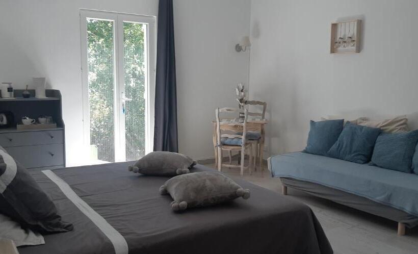 Трехместный Номер Superior, Maison D Hôtes & Spa La Chêneraie Provence Ventoux