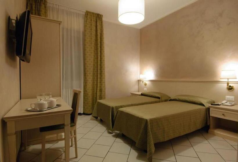 Номер Стандарт, Albergo Cavallino 10
