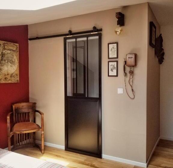 Номер Стандарт, La Dolce Vita   Chambre Cristoforo Colombo