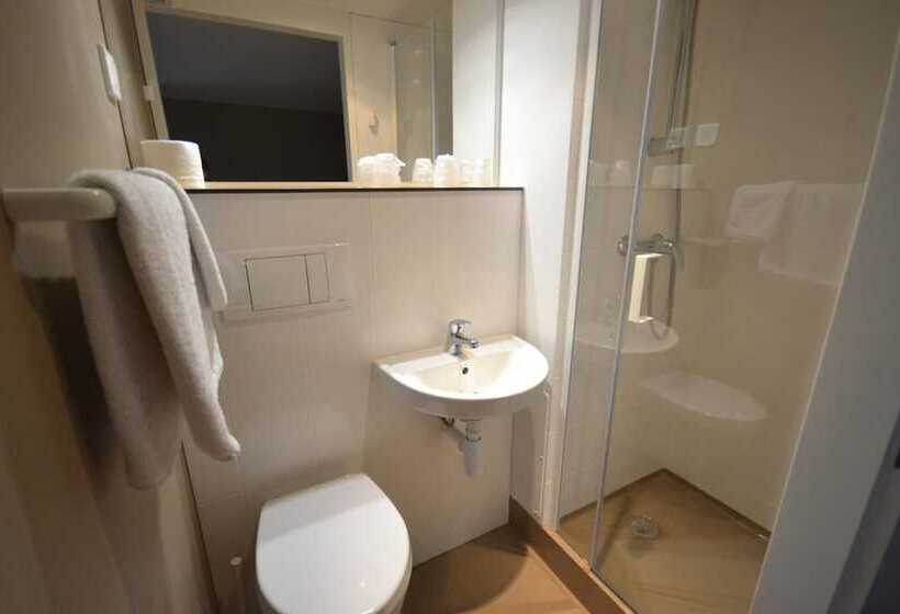 标准三人间, Fasthotel Tours Sud