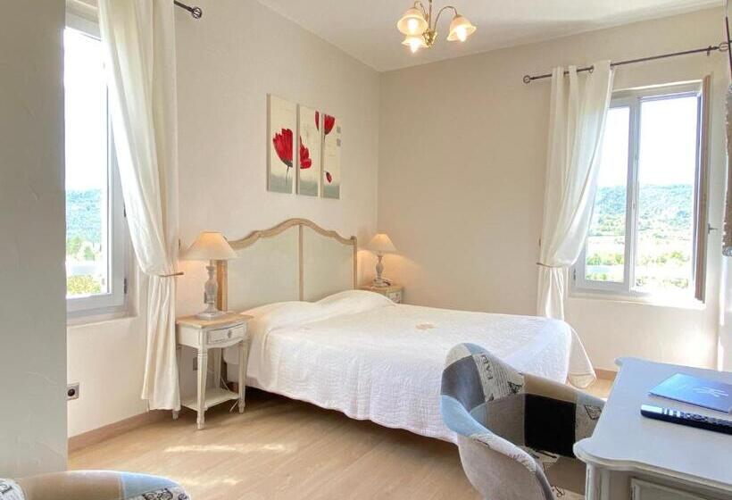컴포트 룸, Hôtel Le Colombier