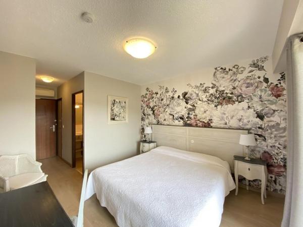 스탠다드 룸 킹사이즈 침대, Hôtel Le Colombier