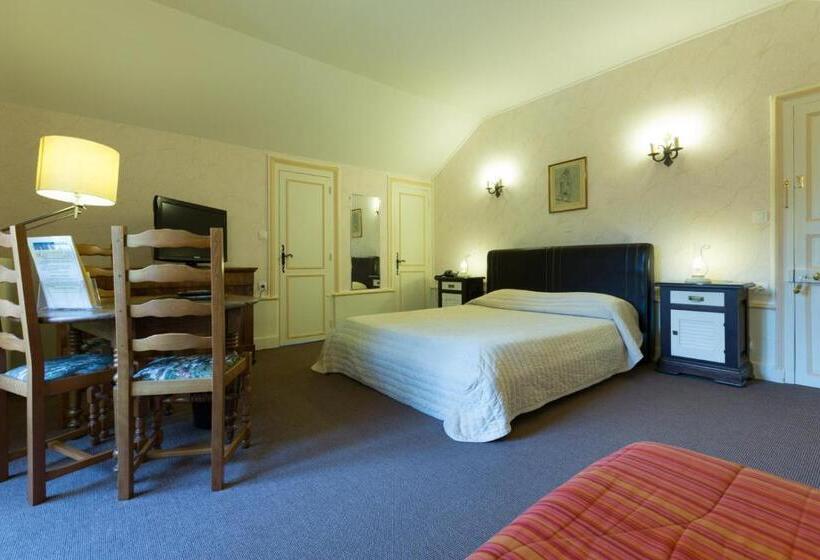 اتاق استاندارد سه نفره, Le Chalet Montégut