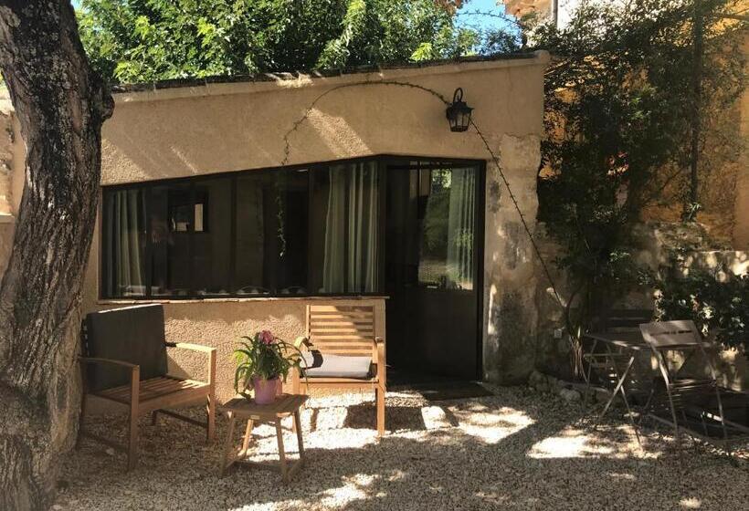 Номер Стандарт, Bastide Bellugue Maison D Hôtes Réseau Bienvenue à La Ferme à 3 Minutes De Lourmarin