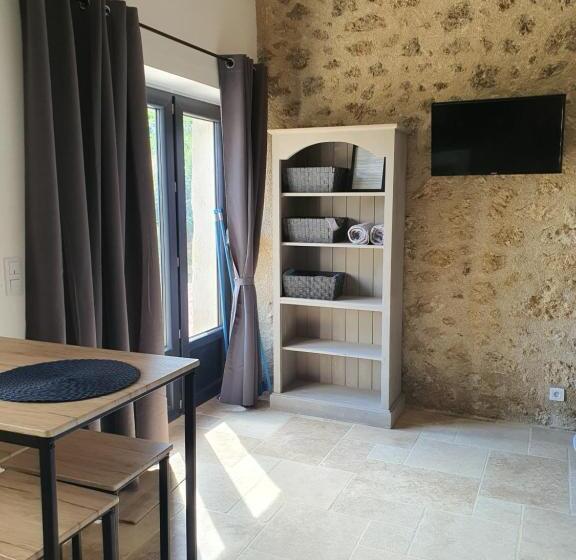 Дом 1 Спальня, Bastide Bellugue Maison D Hôtes Réseau Bienvenue à La Ferme à 3 Minutes De Lourmarin