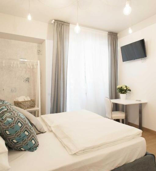 اتاق استاندارد سه نفره, Sleep In Udine