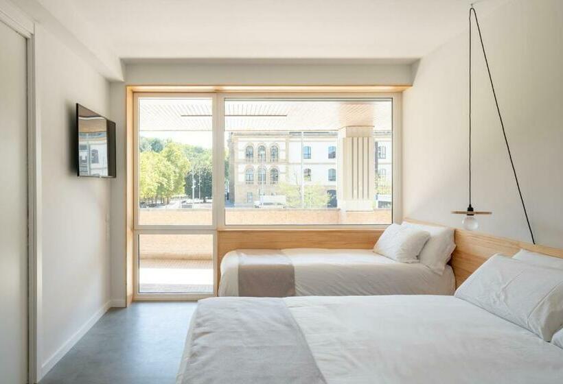 اتاق سوپریور با چشم‌انداز شهر, Cristina Enea Rooms
