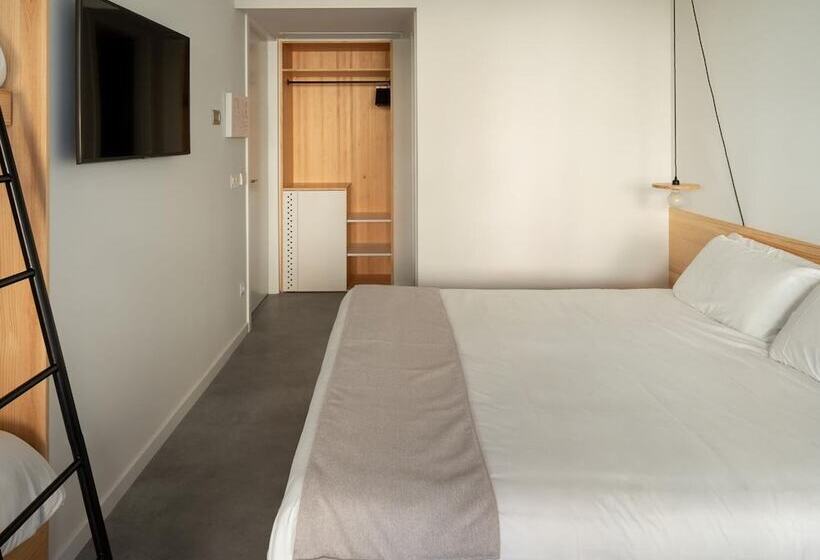 패밀리 룸, Cristina Enea Rooms