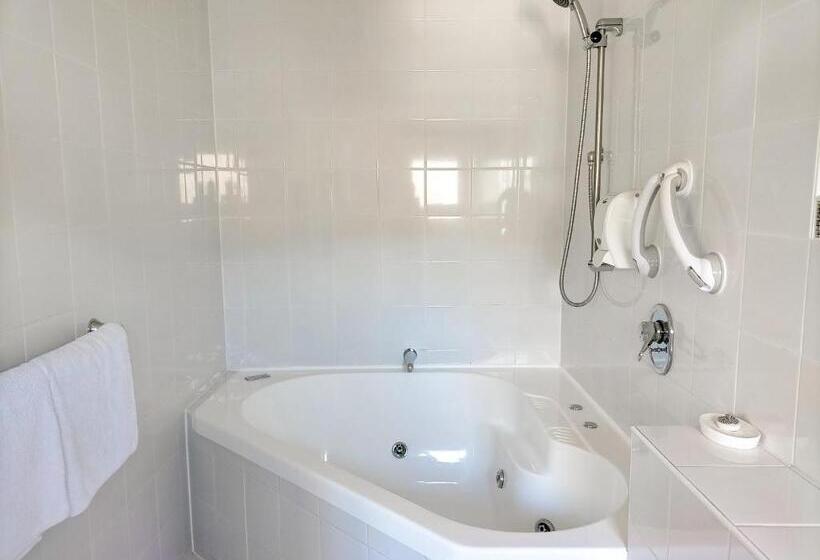 Студия Стандарт, Boutique Motel