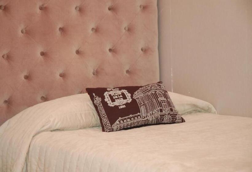 Номер Стандарт Трехместный, Hôtel De L Avenue
