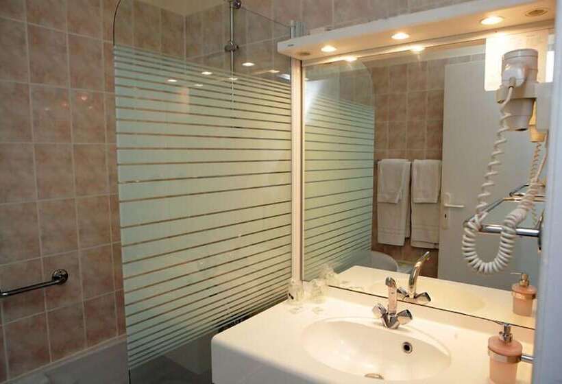 Номер Стандарт, Logis Hôtel Les Nymphéas