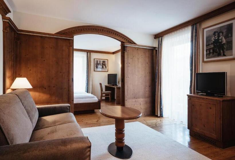 스위트, Kristallhotel Corona Krone