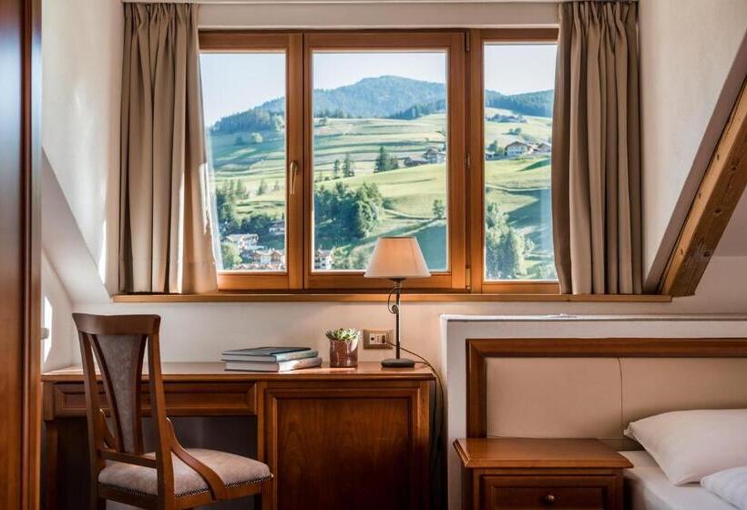 اتاق استاندارد, Kristallhotel Corona Krone