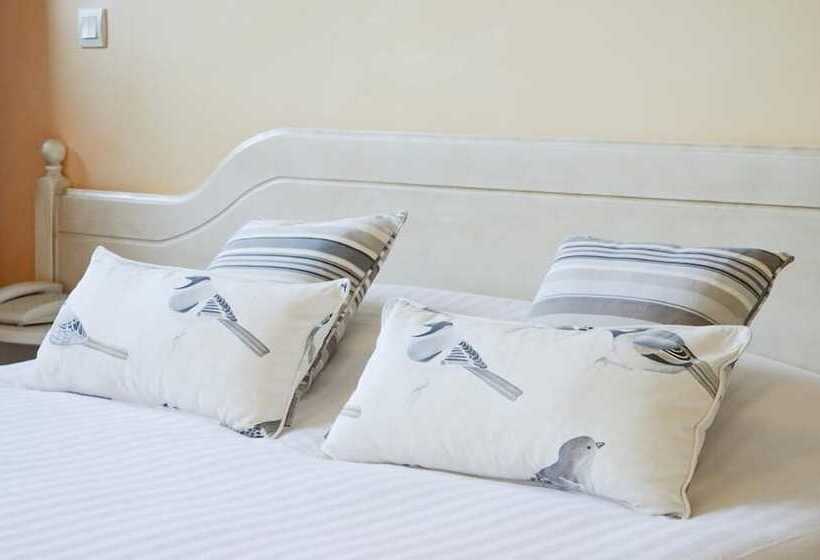 Номер Стандарт, Logis Hôtel Les 3b