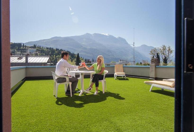 파노라마 전망 스위트, Hi Hotels Riva