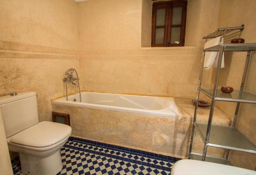 اتاق خانوادگی, Riad Noujoum Medina