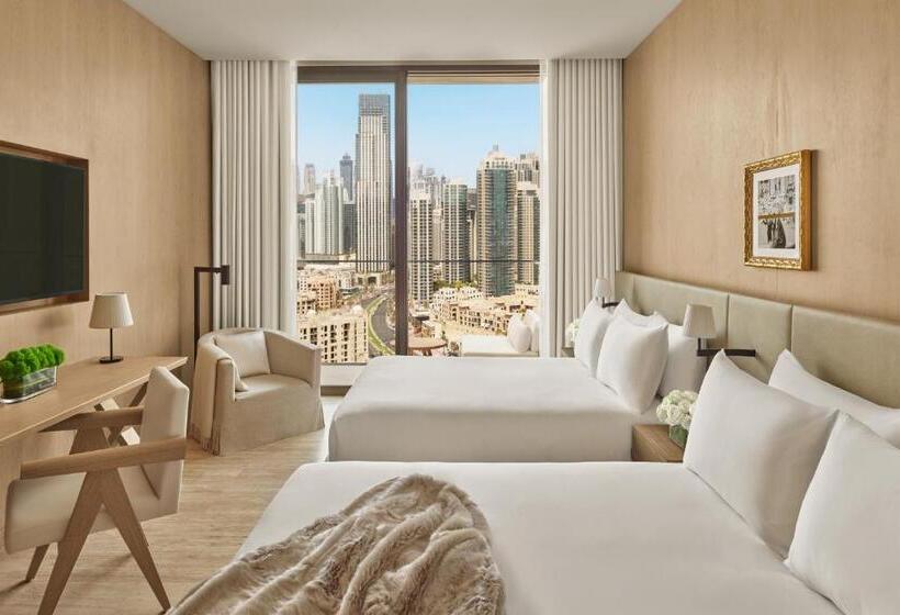 اتاق استاندارد با بالکن, The Dubai Edition