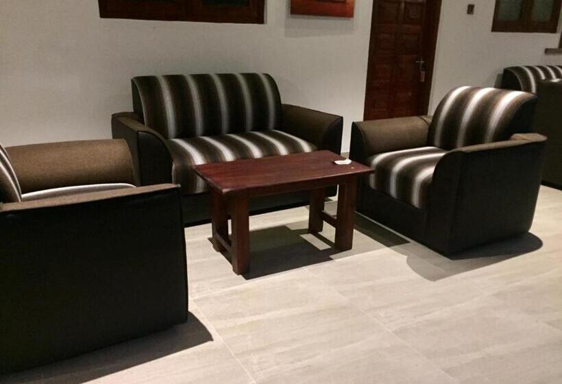 Семейный Номер, Thisara Guest House