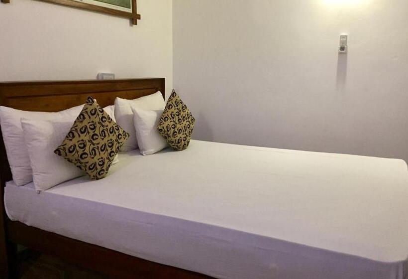 Balkonlu Delüks Oda, Thisara Guest House