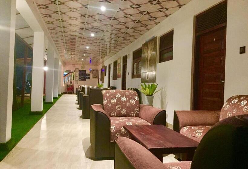 Номер Стандарт, Thisara Guest House