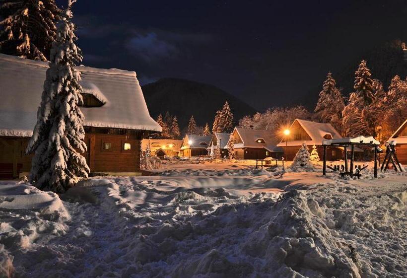 Дом 1 Спальня, Liptovský Dvor