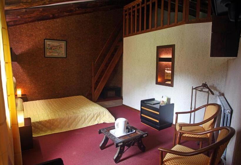 Номер Стандарт, Logis Hotel Restaurant Auberge Du Peras