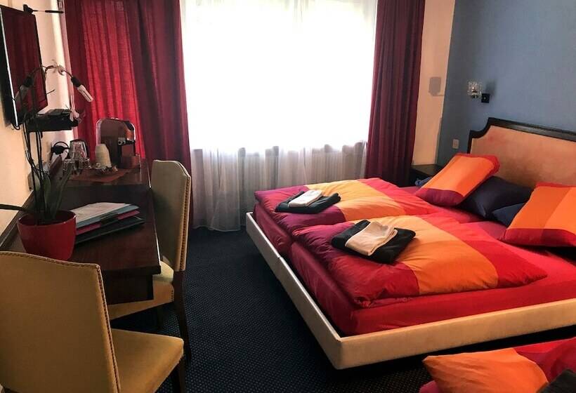 اتاق لوکس سه تخته, B&b Matterhorn Golf