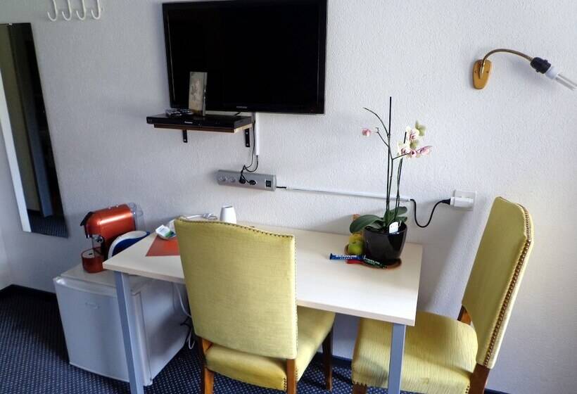 اتاق استاندارد با چشم‌انداز کوهستان, B&b Matterhorn Golf