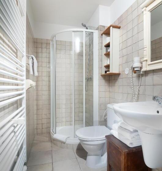 اتاق استاندارد, Pod Jasany