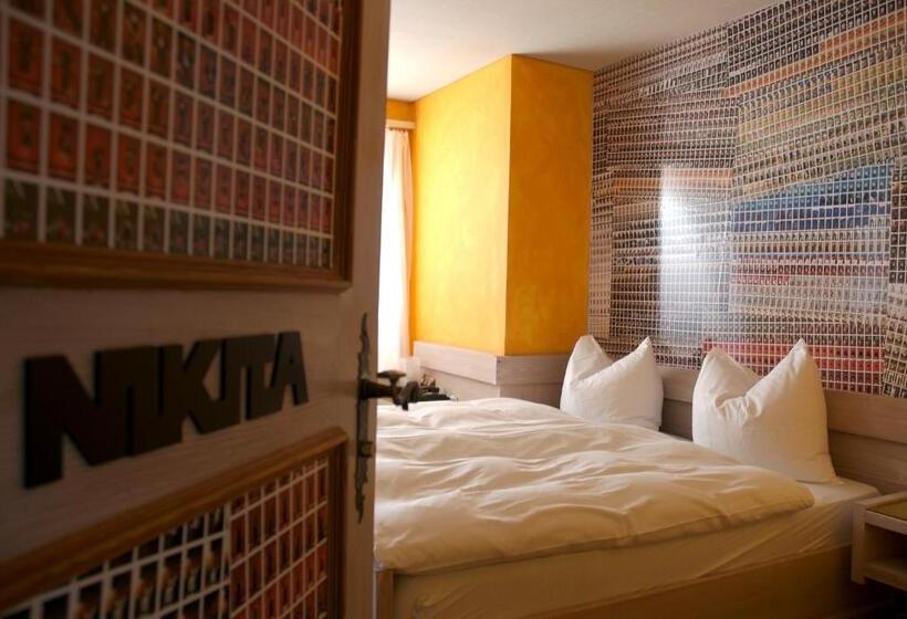 Номер Стандарт с Балконом, Arena Lodge
