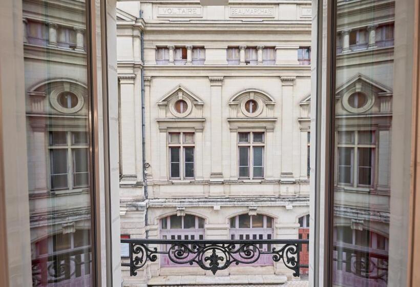 Номер Стандарт Трехместный, Logis Hôtel Du Théâtre