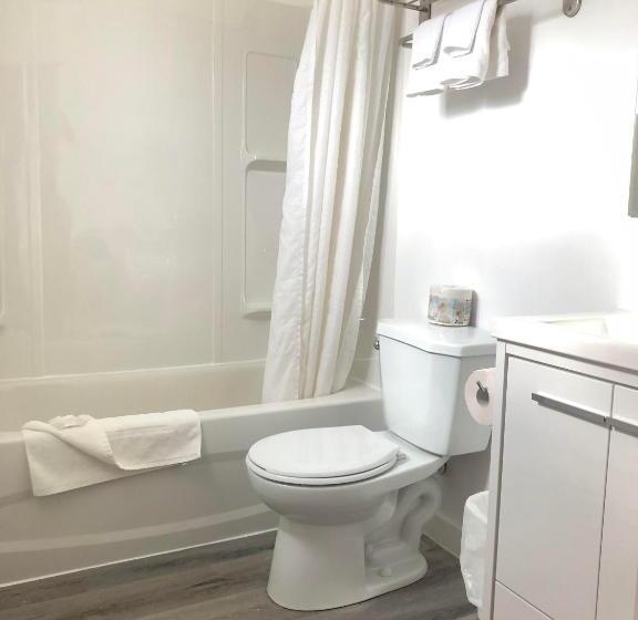 Номер Стандарт, Canterbury Inn
