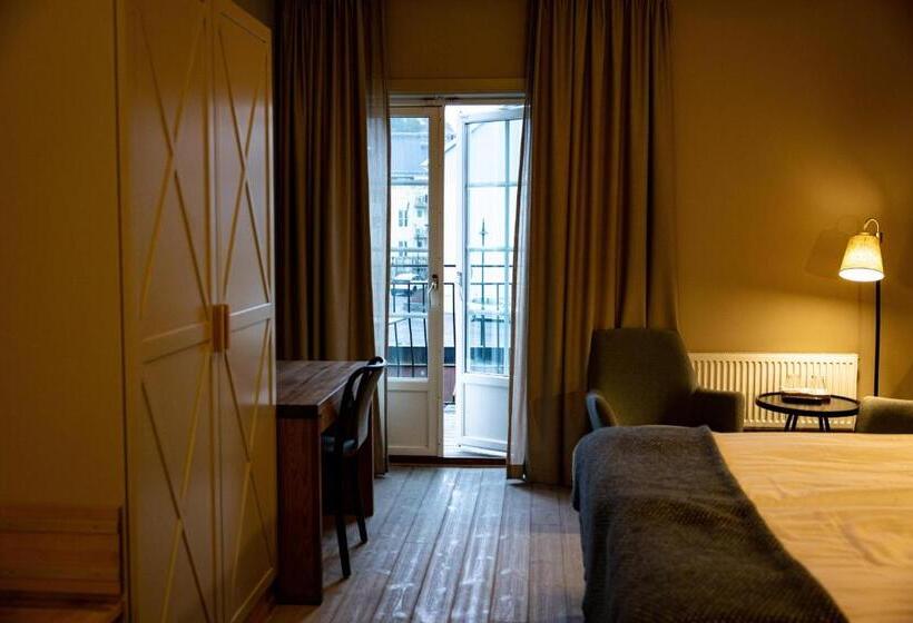 Номер Deluxe, åtellet Hotell