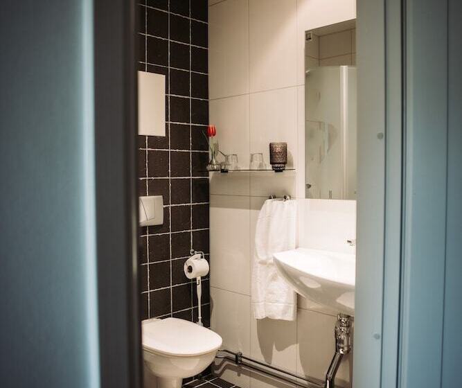 Номер Стандарт, åtellet Hotell