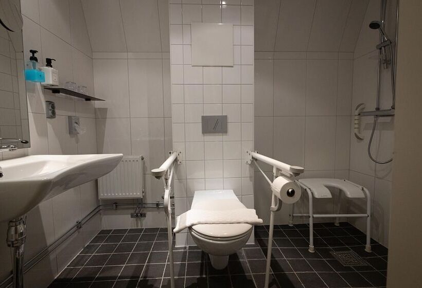 Номер Deluxe, åtellet Hotell