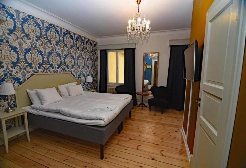Номер Стандарт, Park Hotel Linköping Fawlty Towers