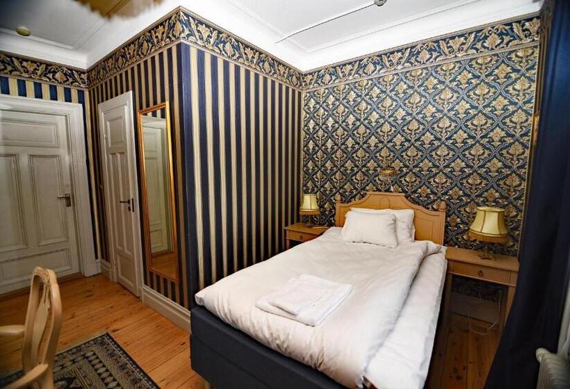 Номер Стандарт Индивидуальный, Park Hotel Linköping Fawlty Towers