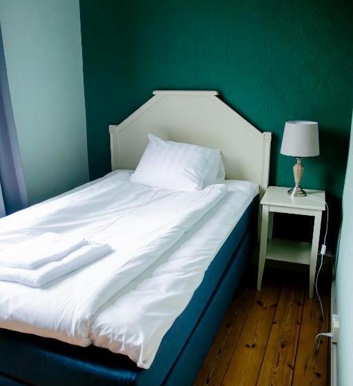 Номер Economy Индивидуальный, Park Hotel Linköping Fawlty Towers