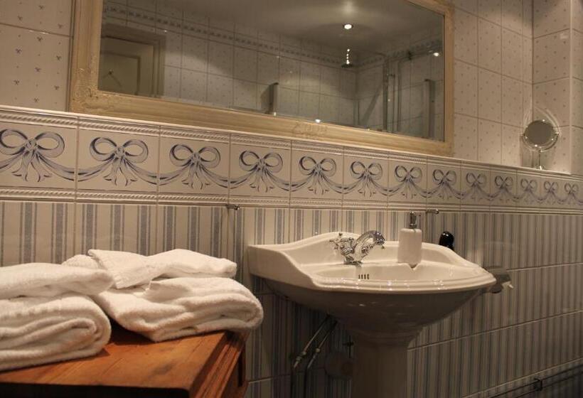 Номер Комфорт, Park Hotel Linköping Fawlty Towers